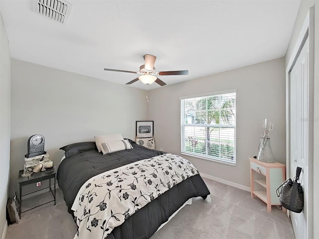 5413 BLUE AZURE DRIVE photo 10