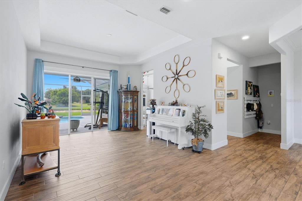 4575 SATINLEAF LANE photo 8
