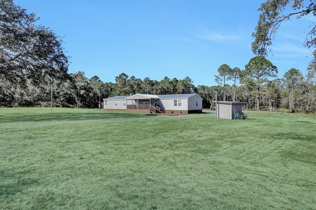 141 WOODS ROAD photo 1