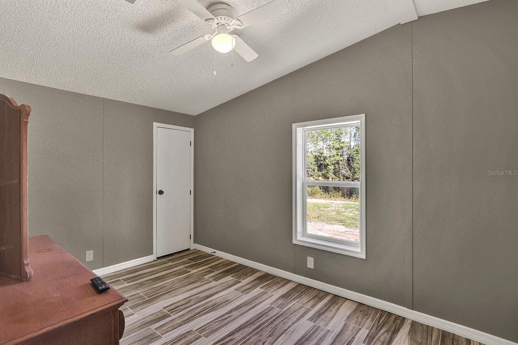141 WOODS ROAD photo 18
