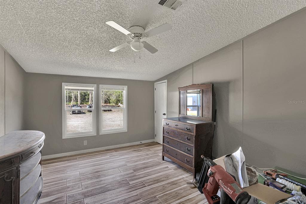141 WOODS ROAD photo 15