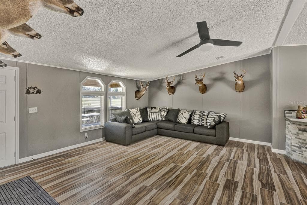 141 WOODS ROAD photo 19