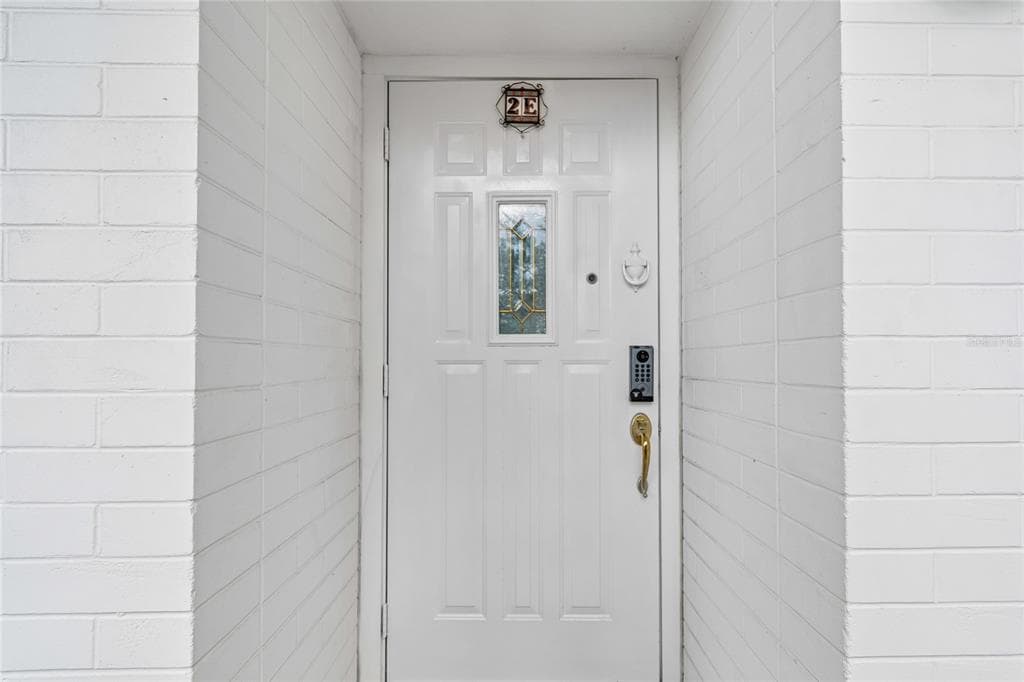 1365 N SNELL ISLE BOULEVARD NE 2E photo 3