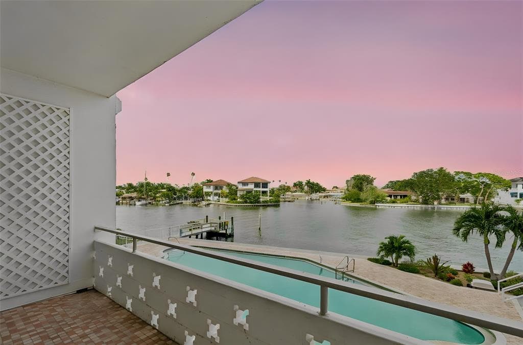 1365 N SNELL ISLE BOULEVARD NE 2E photo 1
