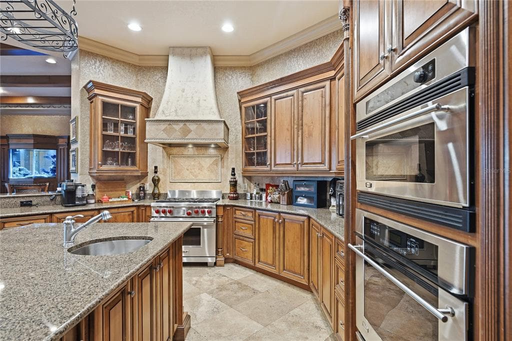 1408 LAKE WHITNEY DRIVE photo 19