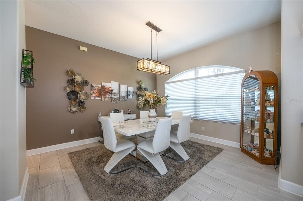 18 MOUNT VERNON LANE photo 12