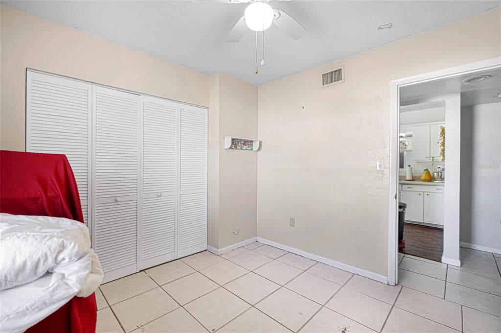 3197 NORMANDY DRIVE photo 17