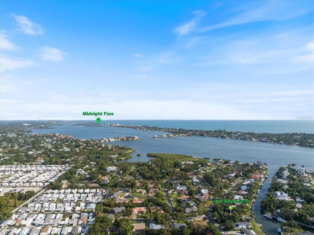 1827 BAYWOOD DRIVE 4