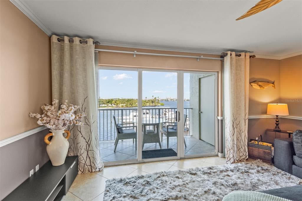 533 MARINA POINT DRIVE #533 5