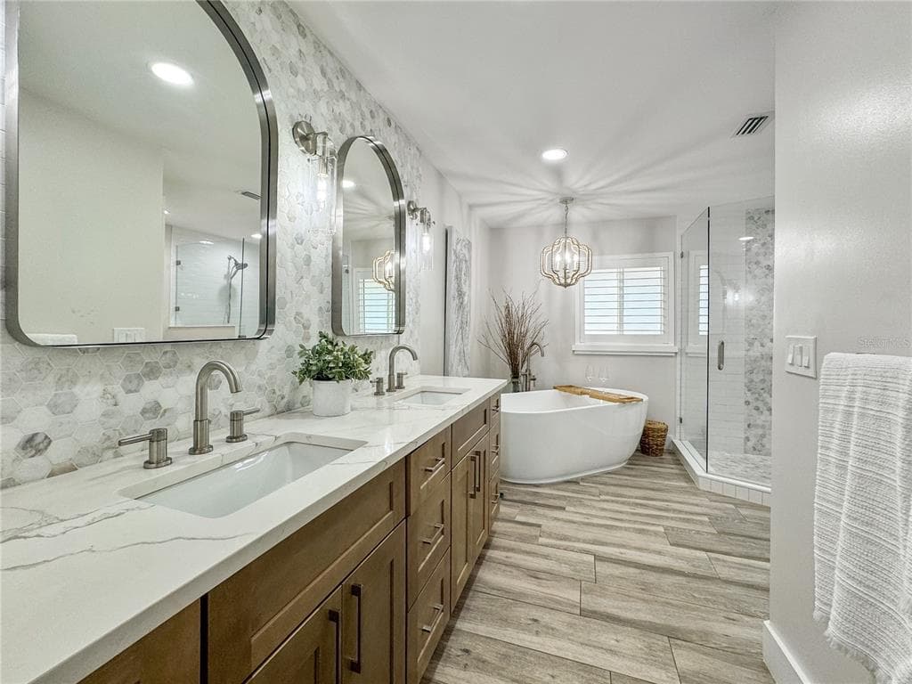 651 64TH AVENUE photo 12