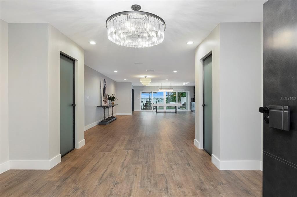 303 BATH CLUB BOULEVARD N 2
