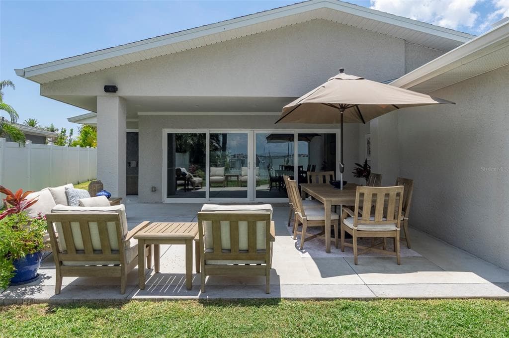 303 BATH CLUB BOULEVARD N photo 25