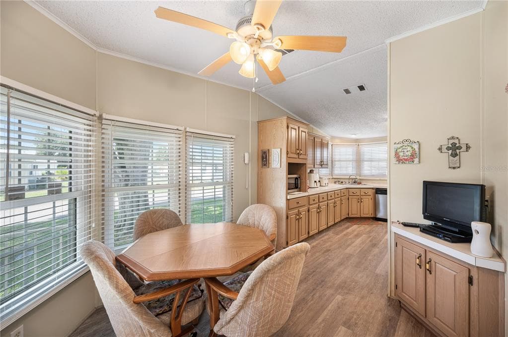 1610 REYNOLDS ROAD #333 5