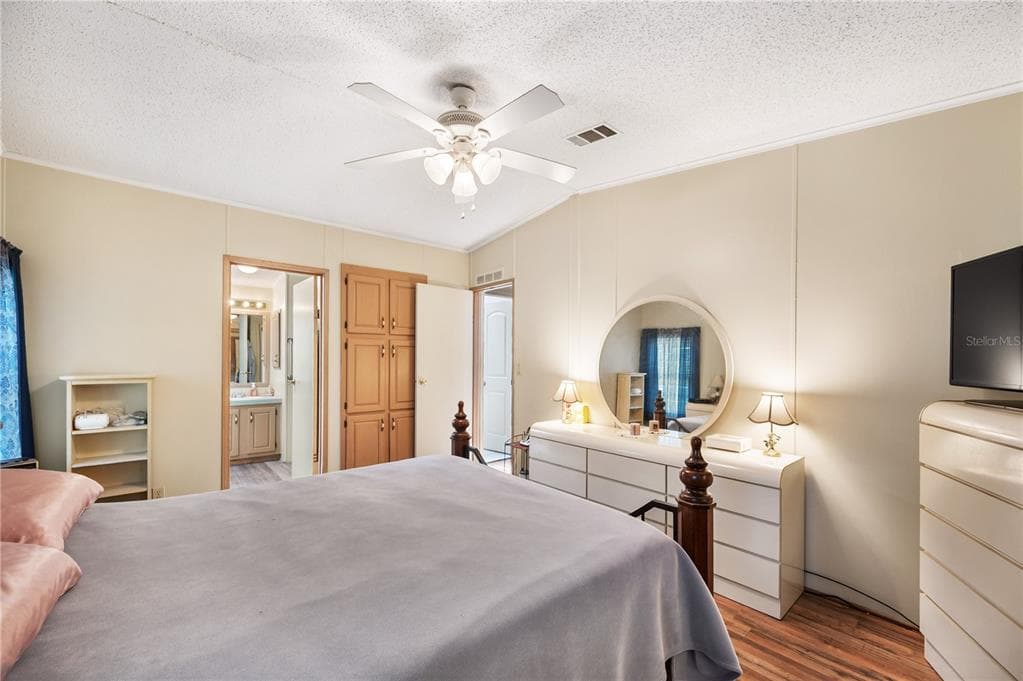 1610 REYNOLDS ROAD 333 photo 10