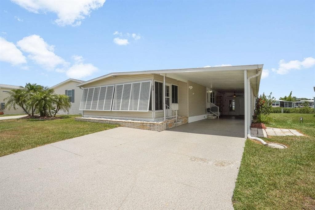 654 BLACKBURN BOULEVARD 2