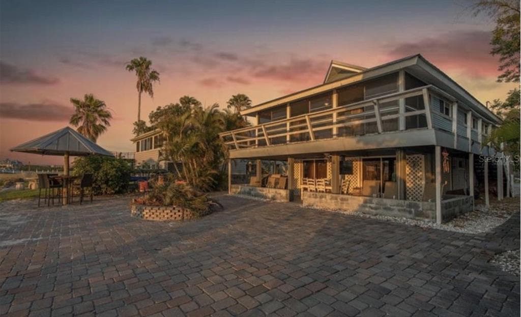 3528 W SHELL POINT ROAD 1