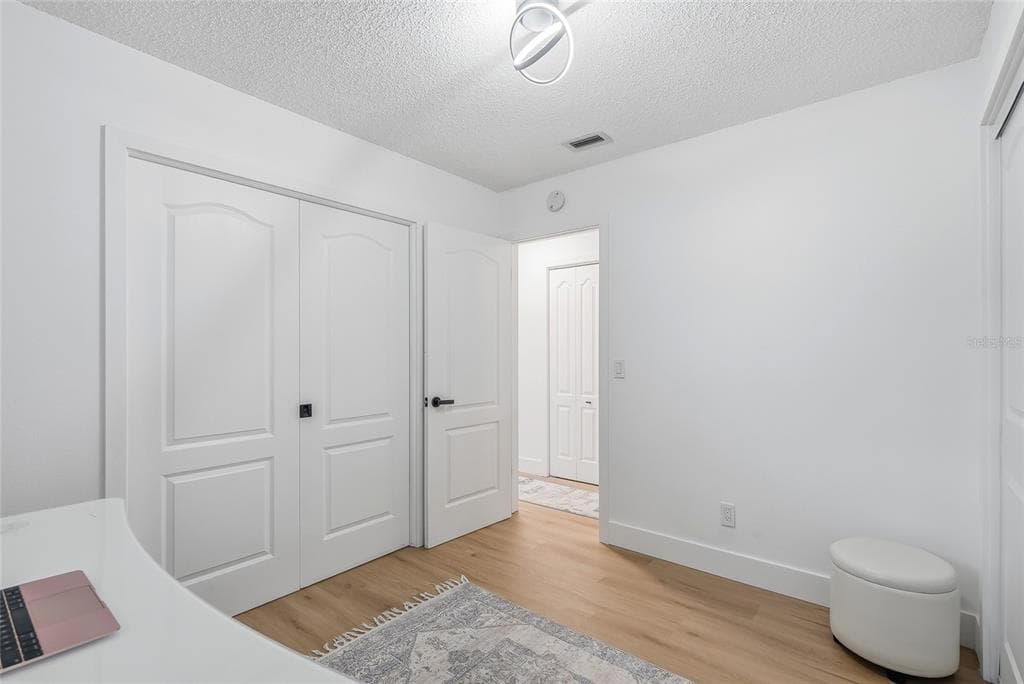 1318 S HILLCREST AVENUE photo 23