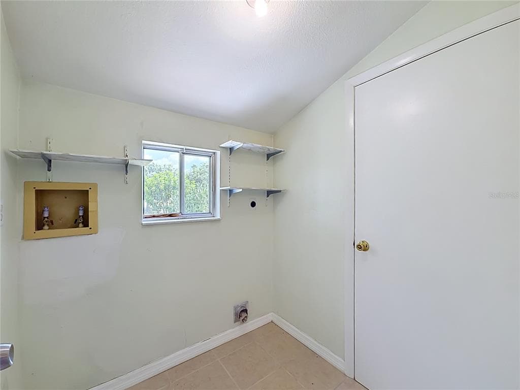 4804 BATCHELOR AVENUE photo 13