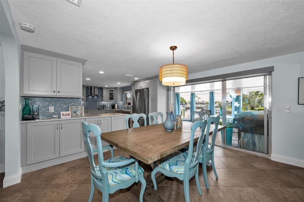 4825 SHELL STREAM BOULEVARD photo 14