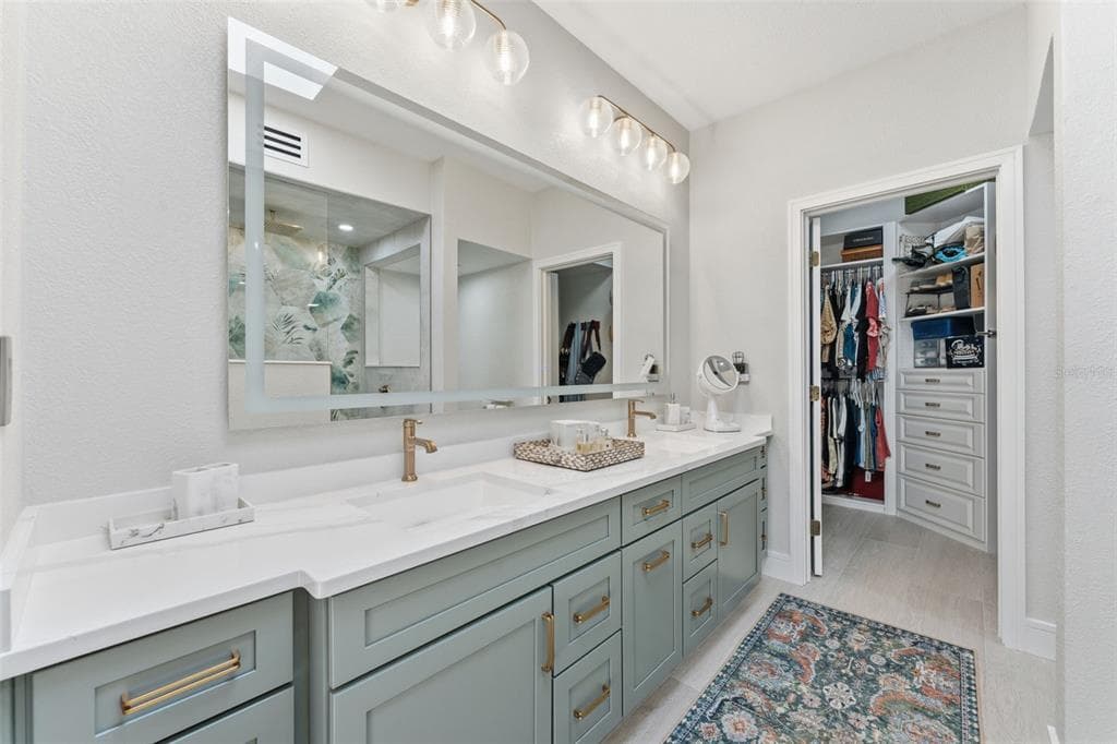 2 15TH AVENUE 401 photo 16