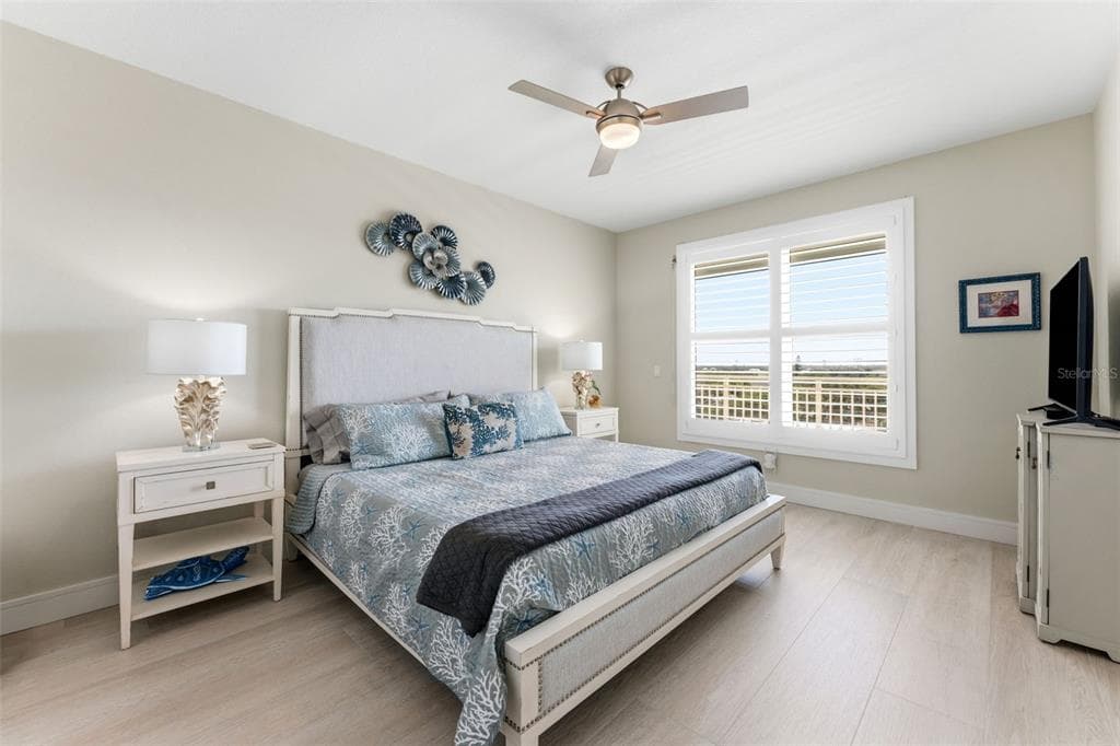 2 15TH AVENUE 401 photo 22