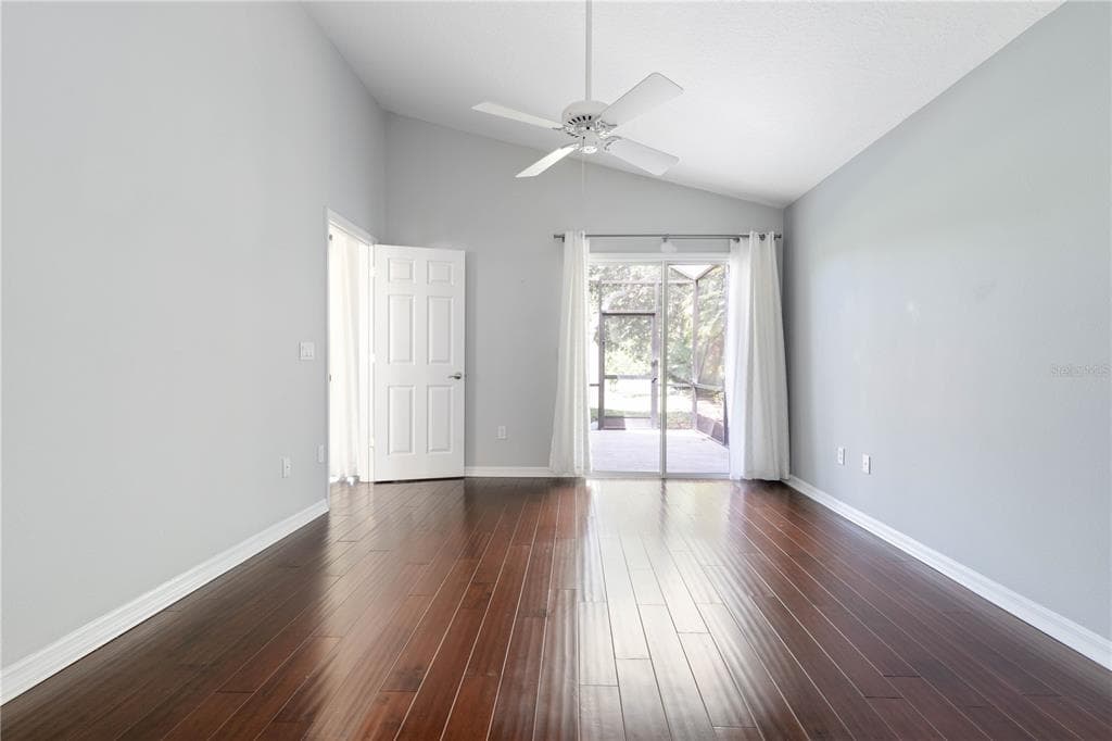 15 TANGLEWOOD COURT photo 18