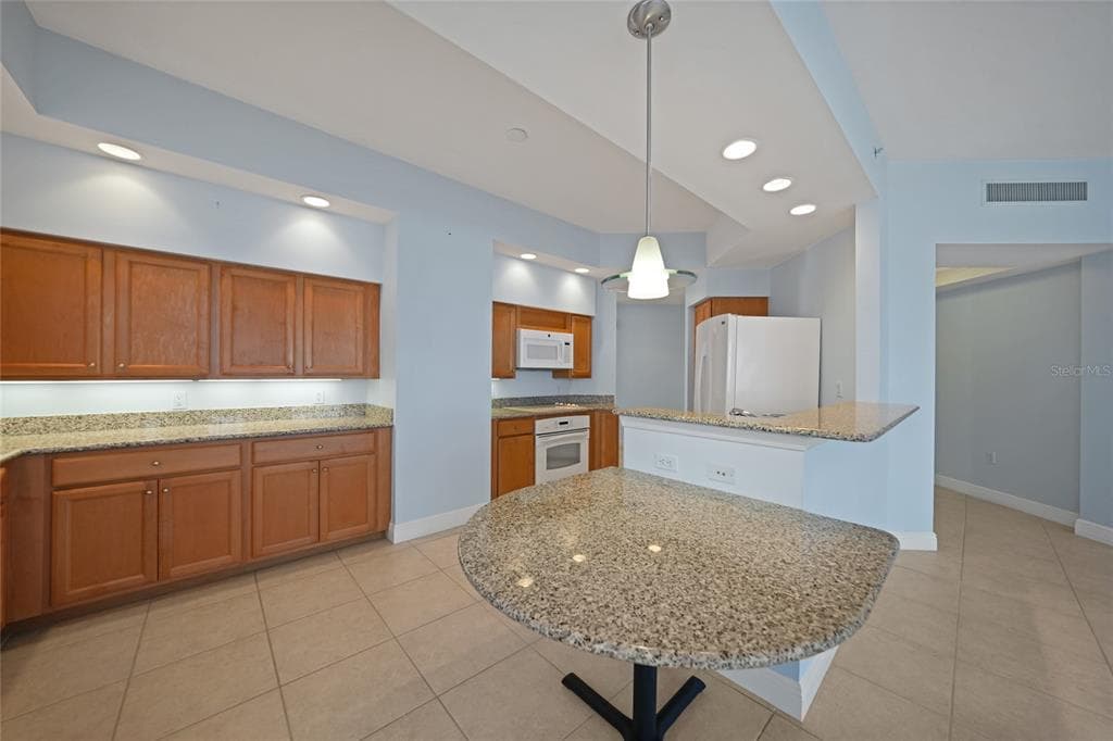 3329 SUNSET KEY CIRCLE 308 photo 17
