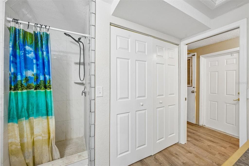 1133 GRAND BOULEVARD photo 12