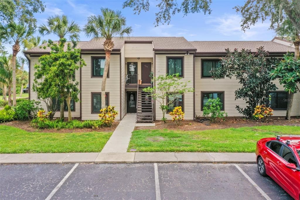 358 MOORINGS COVE DRIVE #4B 3
