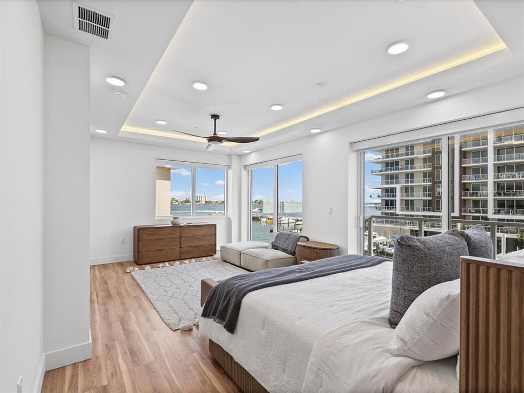 868 N OSCEOLA AVENUE 5