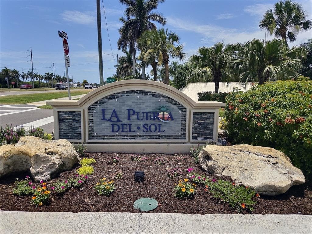 5633 PUERTA DEL SOL BOULEVARD S 307 photo 19