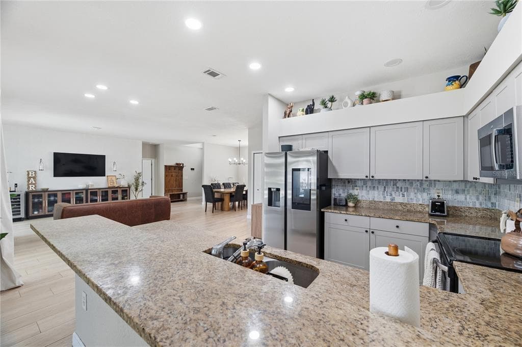 4149 RIDGEMOOR DRIVE N photo 9