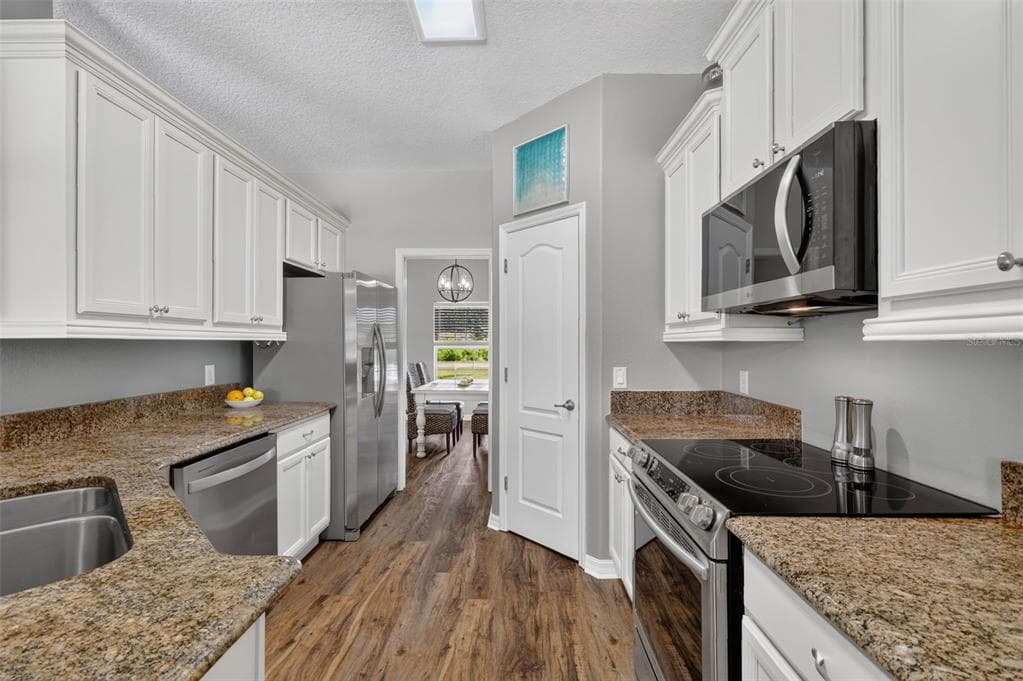 12037 EAGLE POINT CT photo 15