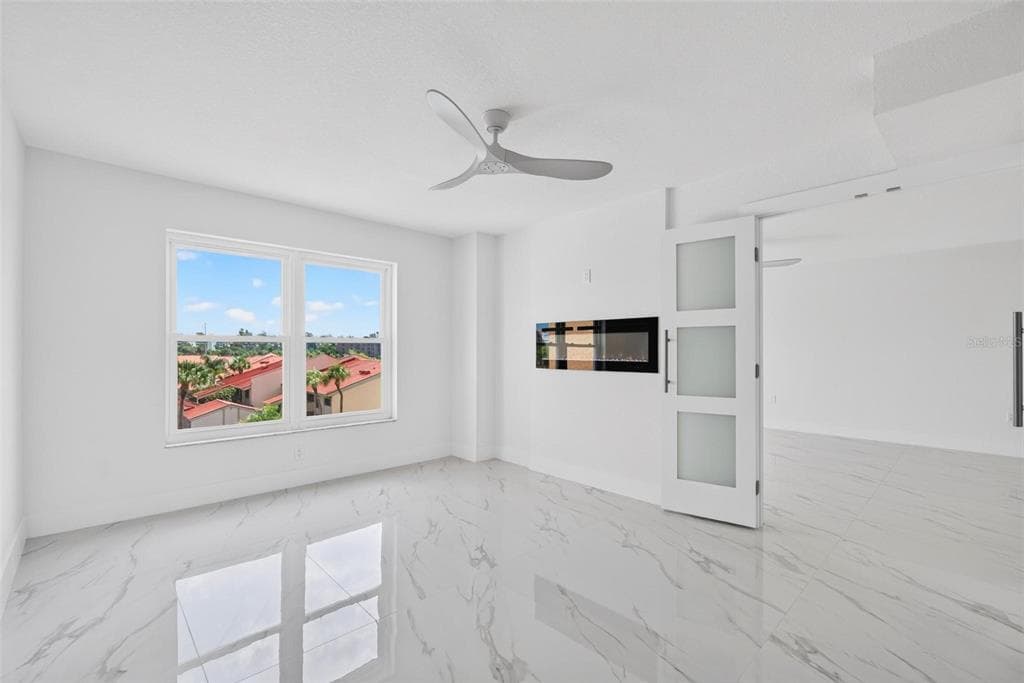4900 BRITTANY DRIVE S #405 3
