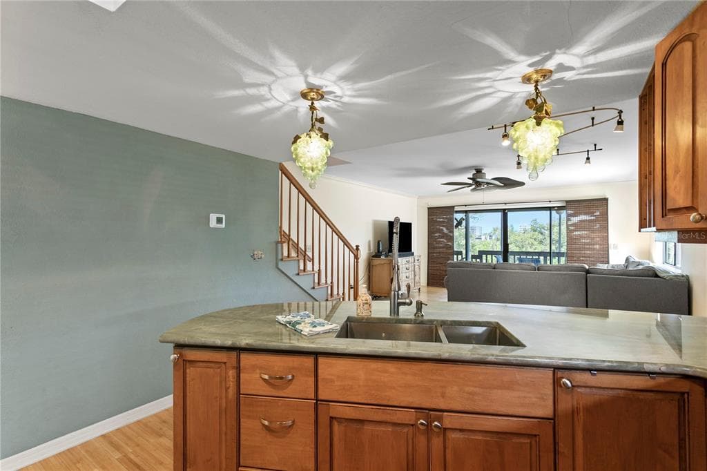 9564 TARA CAY COURT photo 6