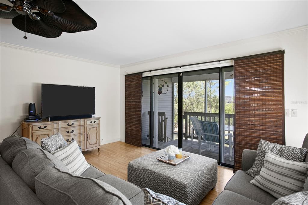 9564 TARA CAY COURT photo 14