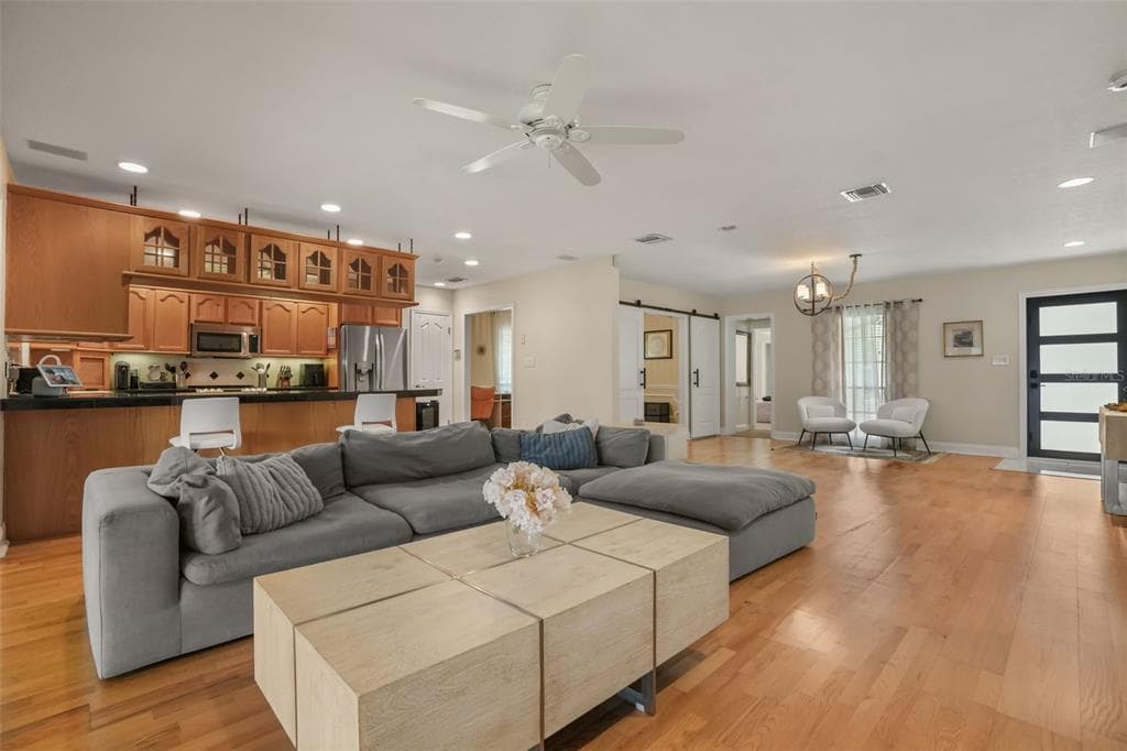5497 ALANDALE COURT photo 13