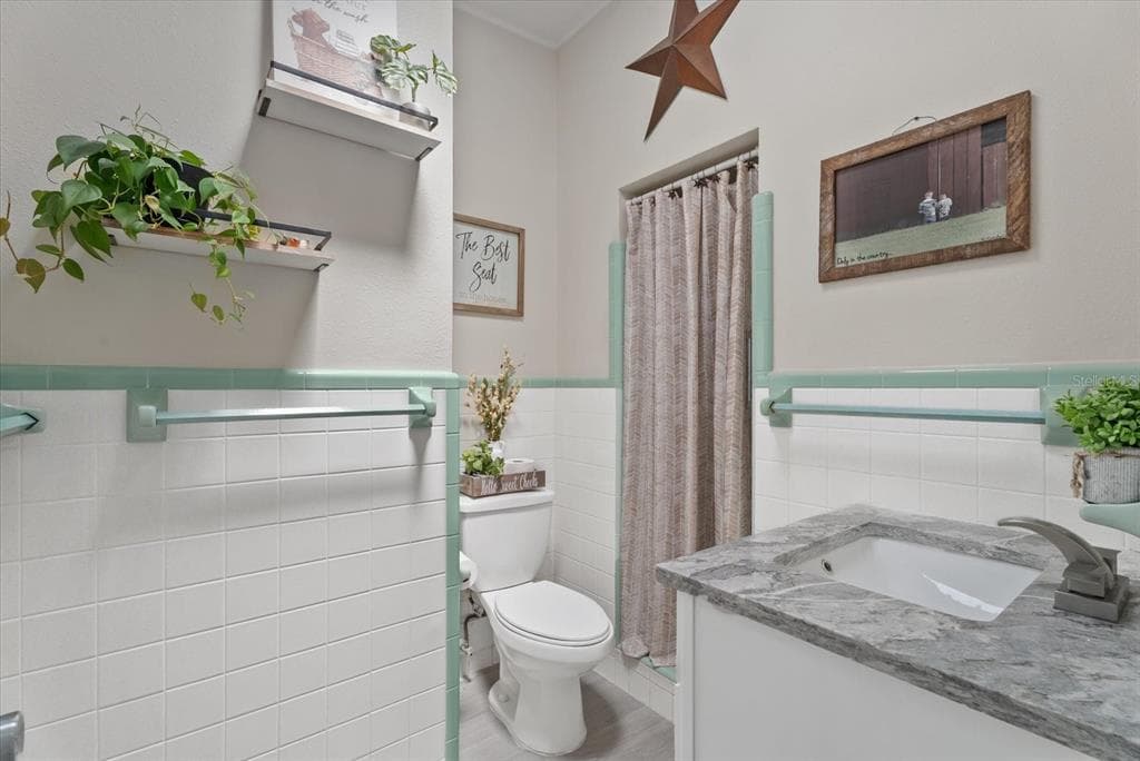 512 PALM AVENUE photo 23