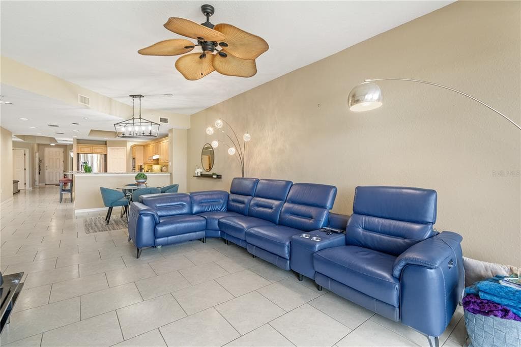3805 GULF BOULEVARD 203 photo 9