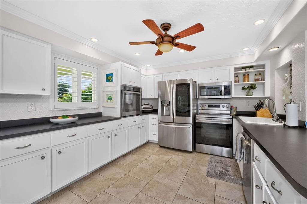 103 RODGERS AVENUE NE photo 9