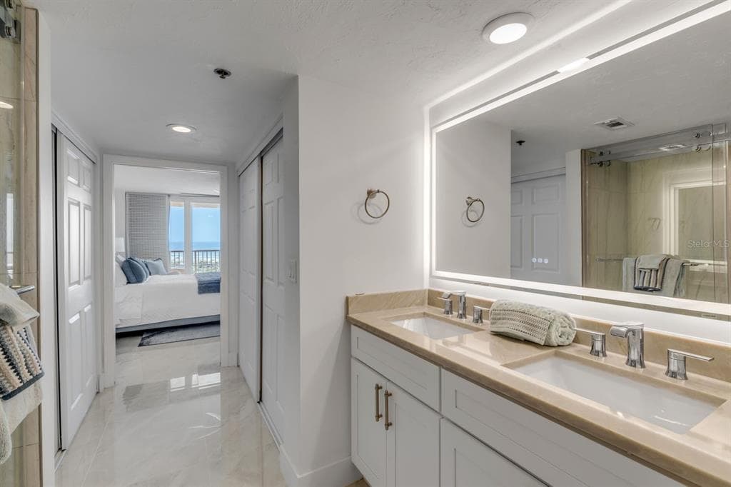 257 MINORCA BEACH WAY 506 photo 25