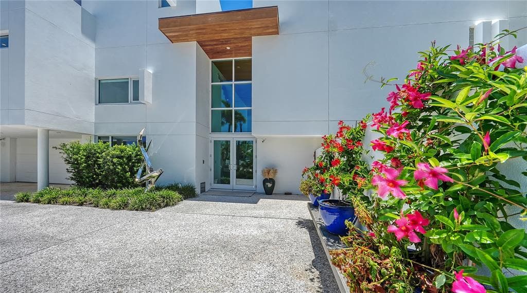 246 MORNINGSIDE DRIVE 3