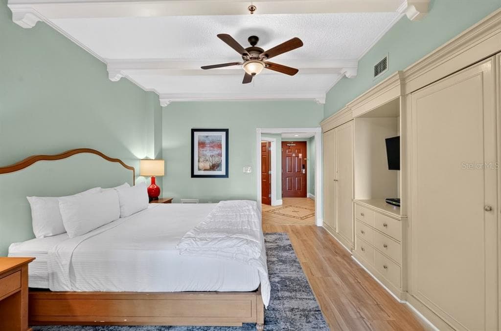 200 OCEAN CREST DRIVE 137 photo 18