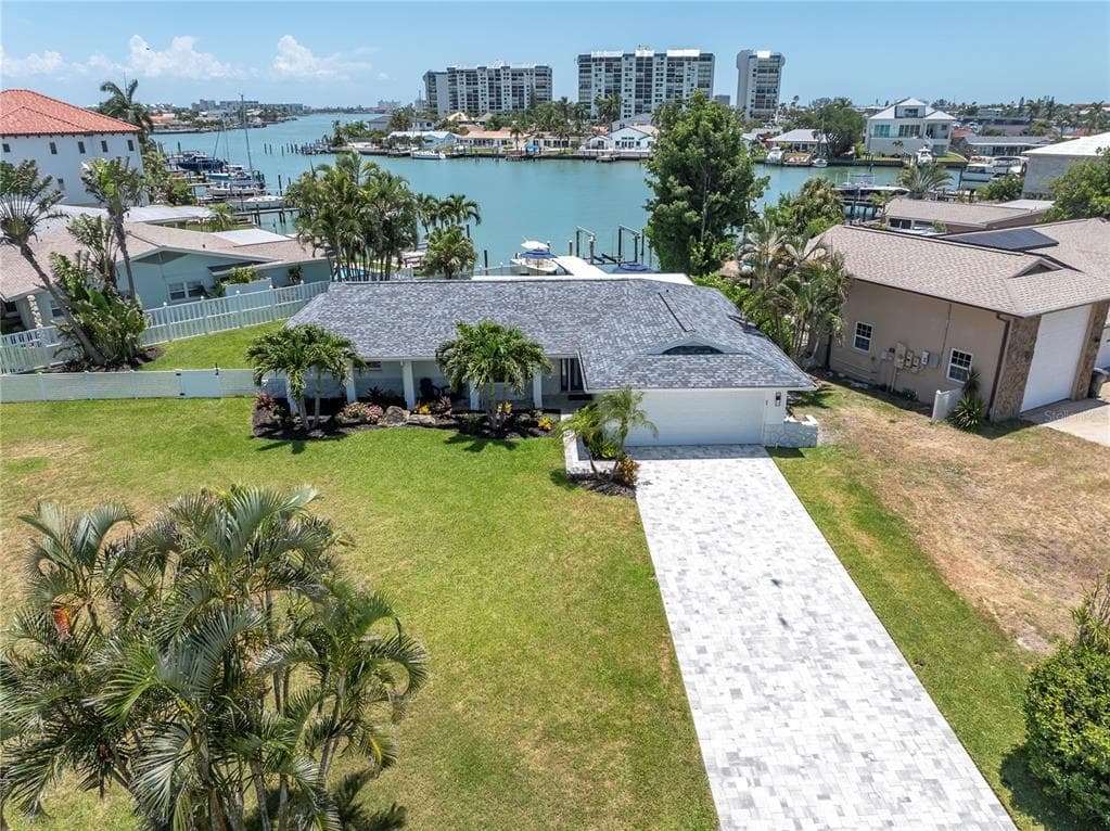 24 MARINA TERRACE photo 6