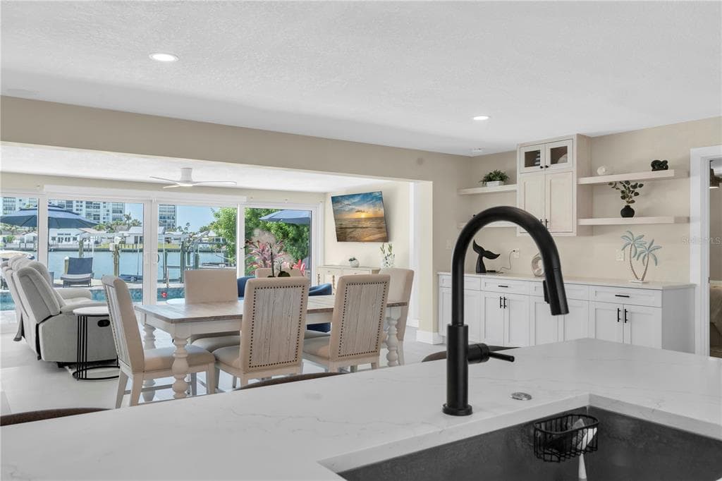 24 MARINA TERRACE photo 11