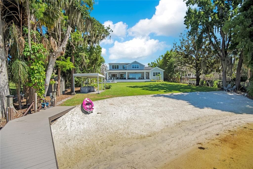 600 GATLIN AVENUE 2