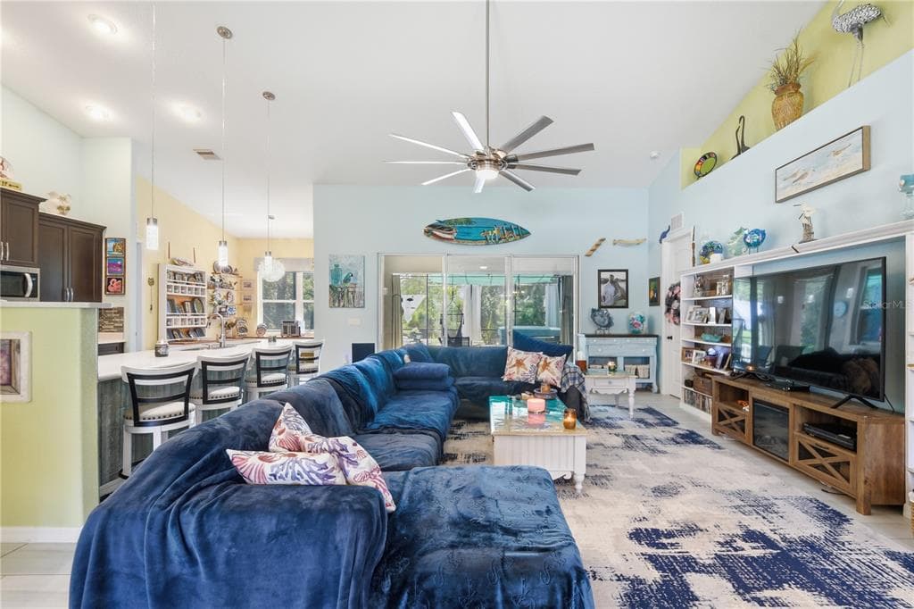 225 BIRCHWOOD DRIVE photo 6