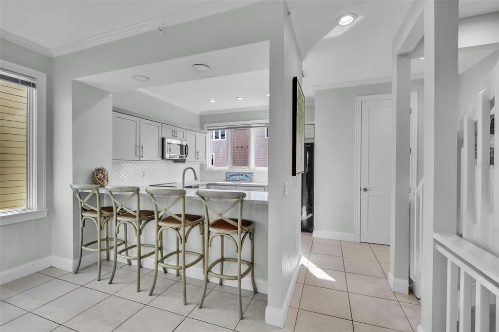 848 EVERGREEN WAY photo 5