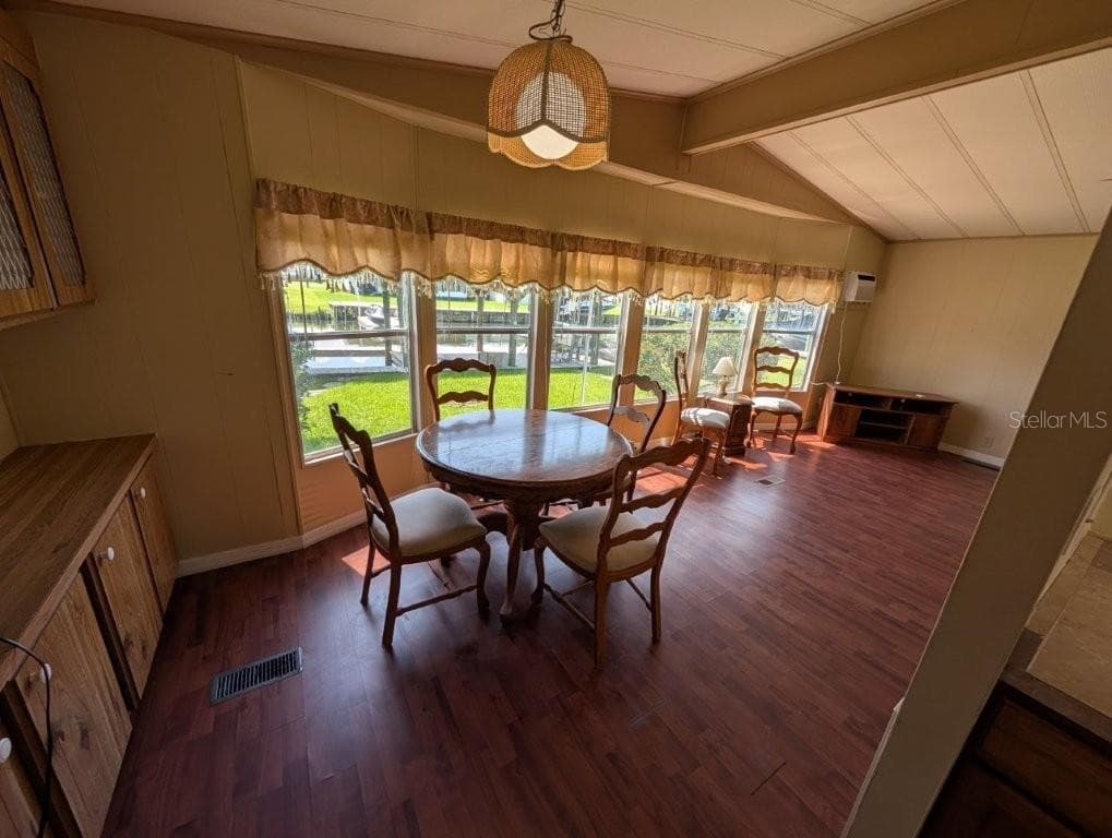154 MOONLITE DRIVE photo 5