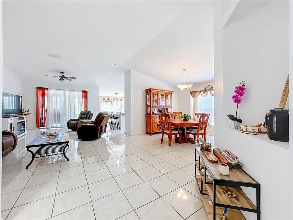6630 CAMBRIDGE PARK DRIVE photo 17